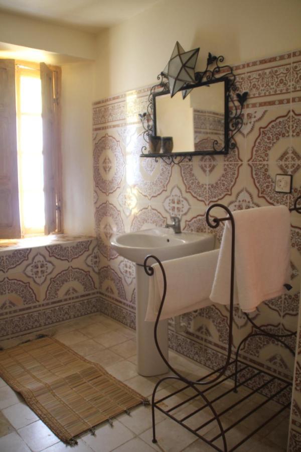 Отель La Maison Des Lallas Sefrou Экстерьер фото